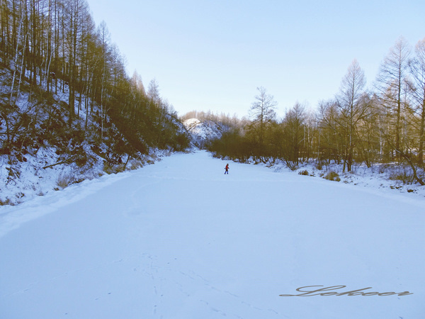 黑河兴安岭中有一个村款待客人方式怎么和蒙古族人一样？