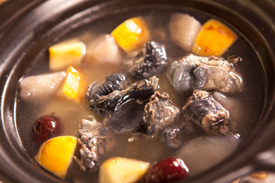 厨房油烟污渍去除的小妙招,开放式厨房除油烟妙招