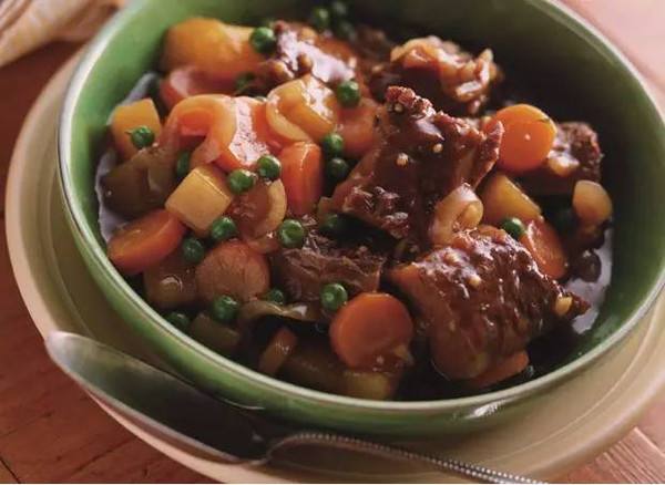 红酒烩鸡的家常做法大全,红酒烩鸡菜