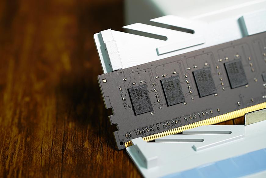 影驰名人堂内存c174000,影驰名人堂内存无法达到4000