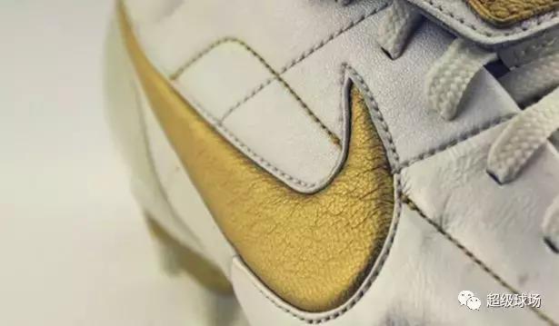 精灵舞者罗纳尔迪尼奥,罗纳尔迪尼奥精灵舞步