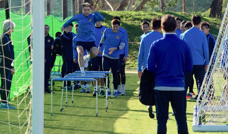 苏宁门将现身贵州队，马贝拉集训地新面孔是谁？