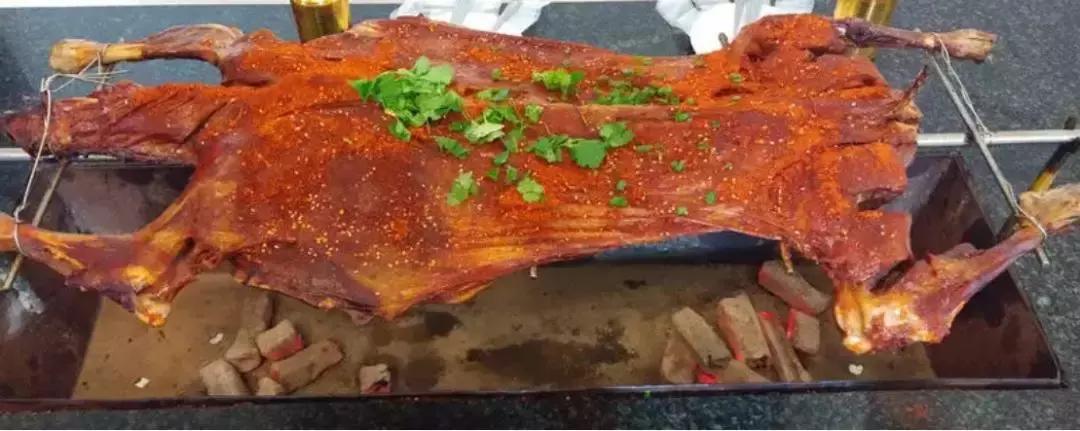 免费吃杀猪菜,吃免费的杀猪饭