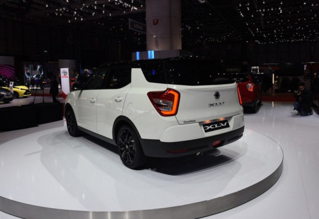 不容小觑的韩系新车，纯进口+全时四驱，卖12万让博越VV5难卖