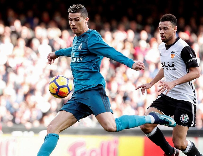 c罗为什么关注鹿晗,c罗为啥关注度这么高