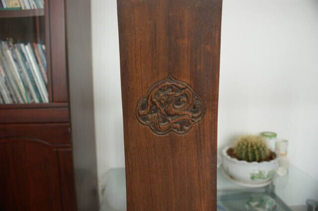 30元买的破桌子值多少钱,30块买一把椅子