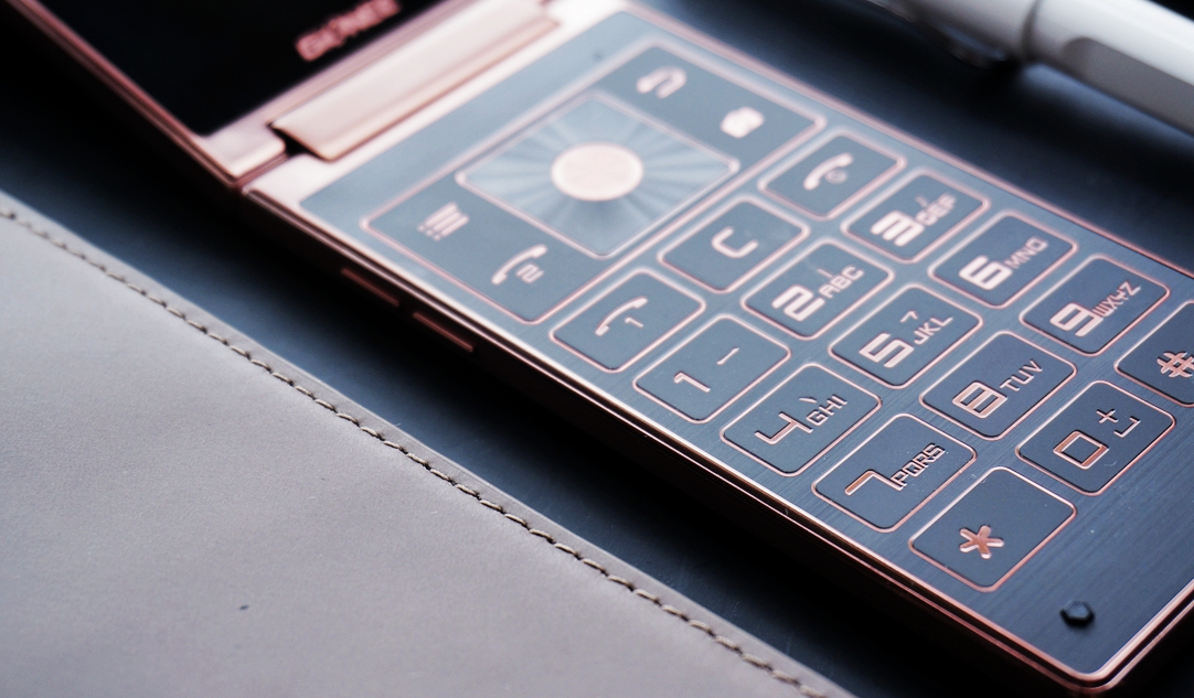 澶╅壌w909璇勬祴,澶╅壌w909缂虹偣