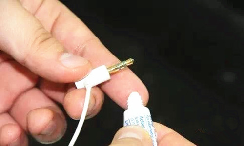 苹果耳机变黄怎么变白,苹果耳机变黄有什么办法