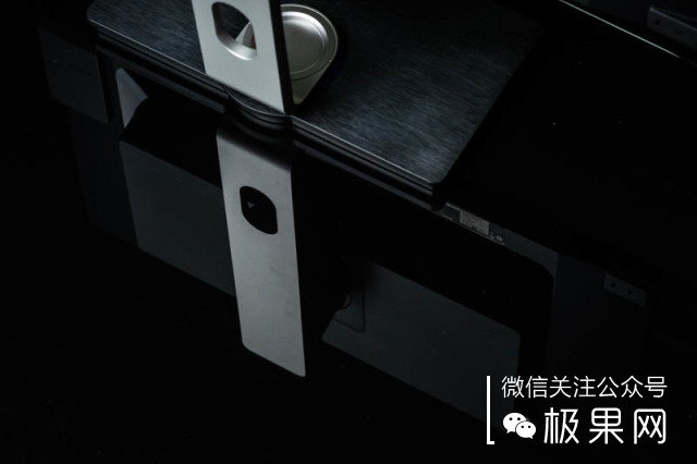 瓒呭ぇ灞忕數鑴戞樉绀哄櫒,瓒呭ぇ灞忔樉绀哄櫒