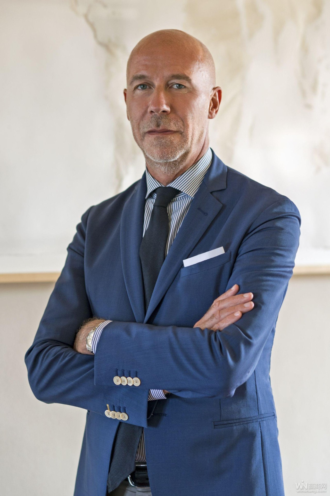 furla属于什么档次,furla是真皮吗