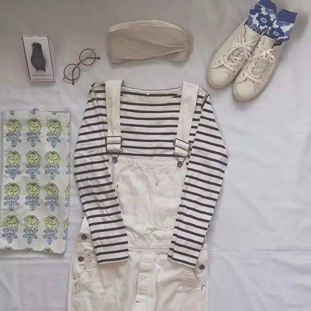 超好看超百搭的小白鞋,十大轻奢小白鞋