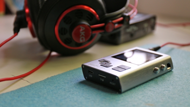 七彩虹c200播放器可以配4.4插头吗,七彩虹c200音乐播放器