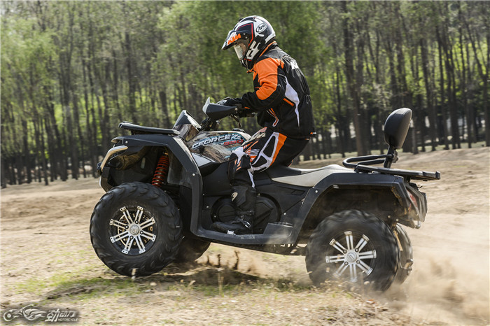 春风550试驾视频,春风550s测评