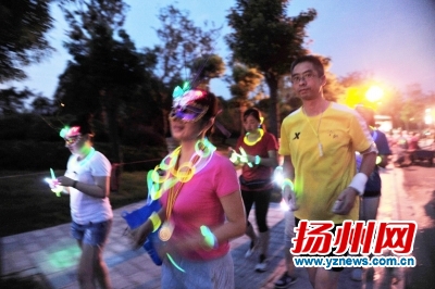 扬州适合夜跑的地方,明月湖公园适合夜跑吗