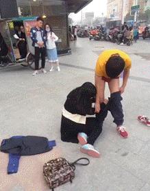 精选GIF图：.还敢说我们国内神剧吗？看看一箭她射下了什么.