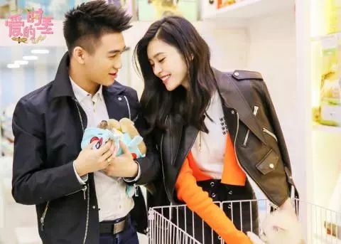 争宠*爱夺**抢家产，一门四房十七子的赌王一家堪比后宫甄嬛传！