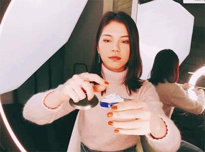 黄晓明送化妆品,黄晓明送给自己的礼物