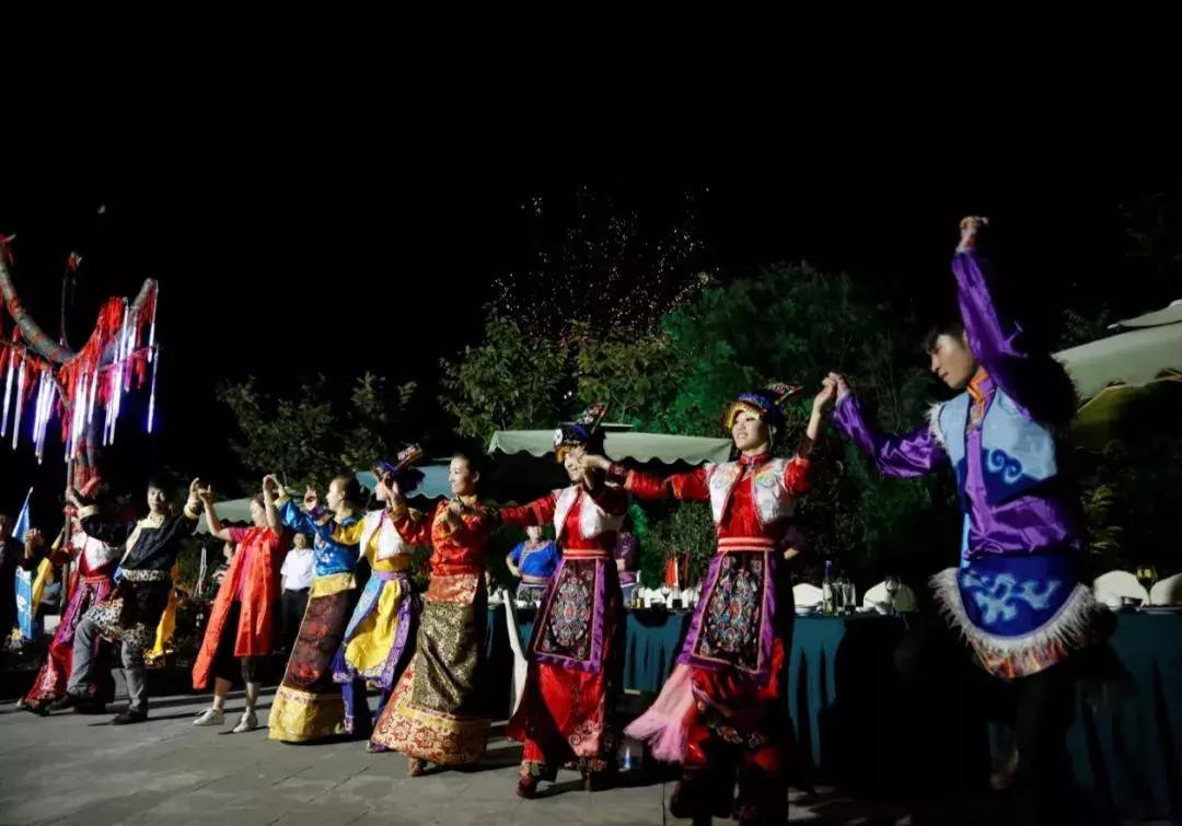 成都泡温泉一日游最佳景点,成都周边100元泡温泉包吃住