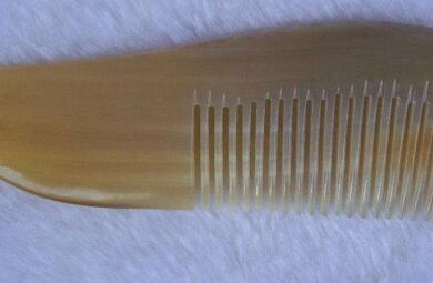 几十块的牛角梳真的吗,真假牛角梳的鉴别方法