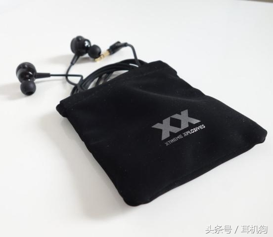 低音爆棚,低音浑厚下沉有力耳机