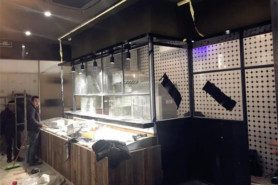 宁波小伙放弃7年国企铁饭碗,转行杀鱼,现在怎么样了?