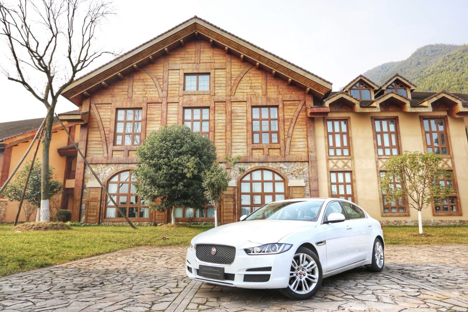 第一视角试驾新款捷豹xel,捷豹xel试驾第一视角低配版