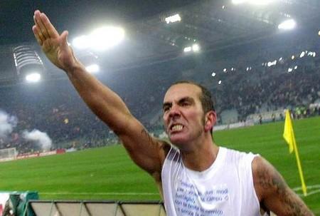 足球最强阵容11人伊布,伊布vs佩佩球场两恶人相会