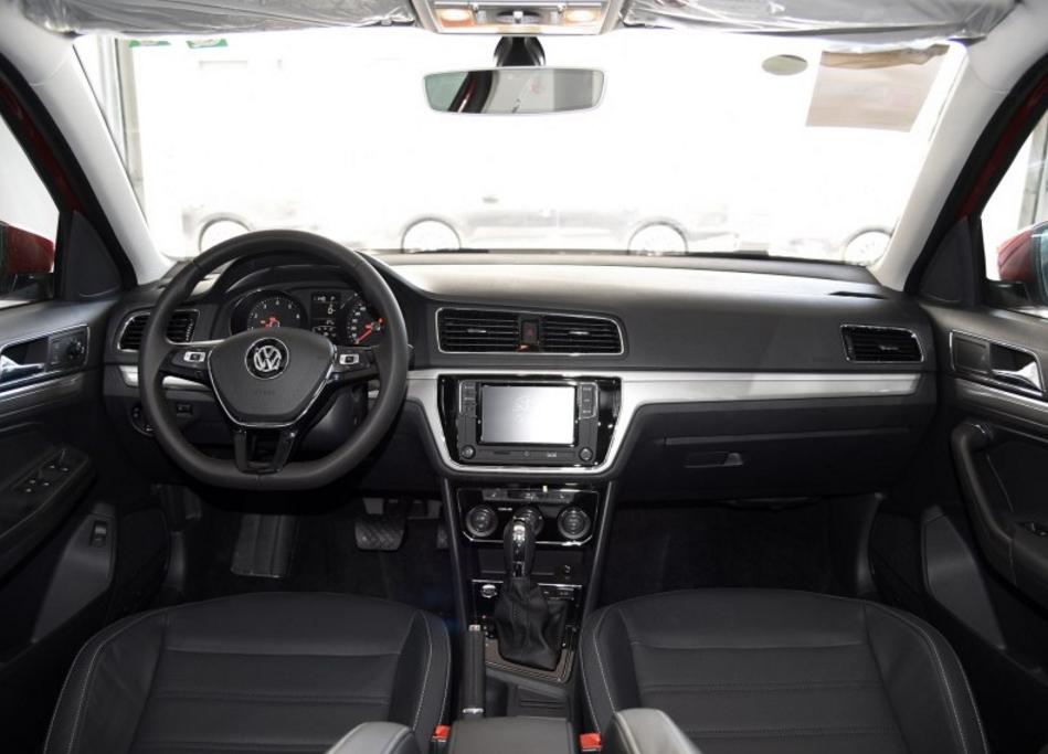 朗逸速腾到底怎么选,朗逸和速腾各自的优缺点