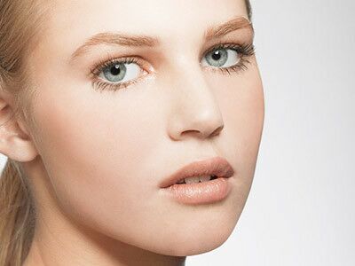 脸上皮肤干燥起皮还出油,脸皮肤干燥起皮红怎么办