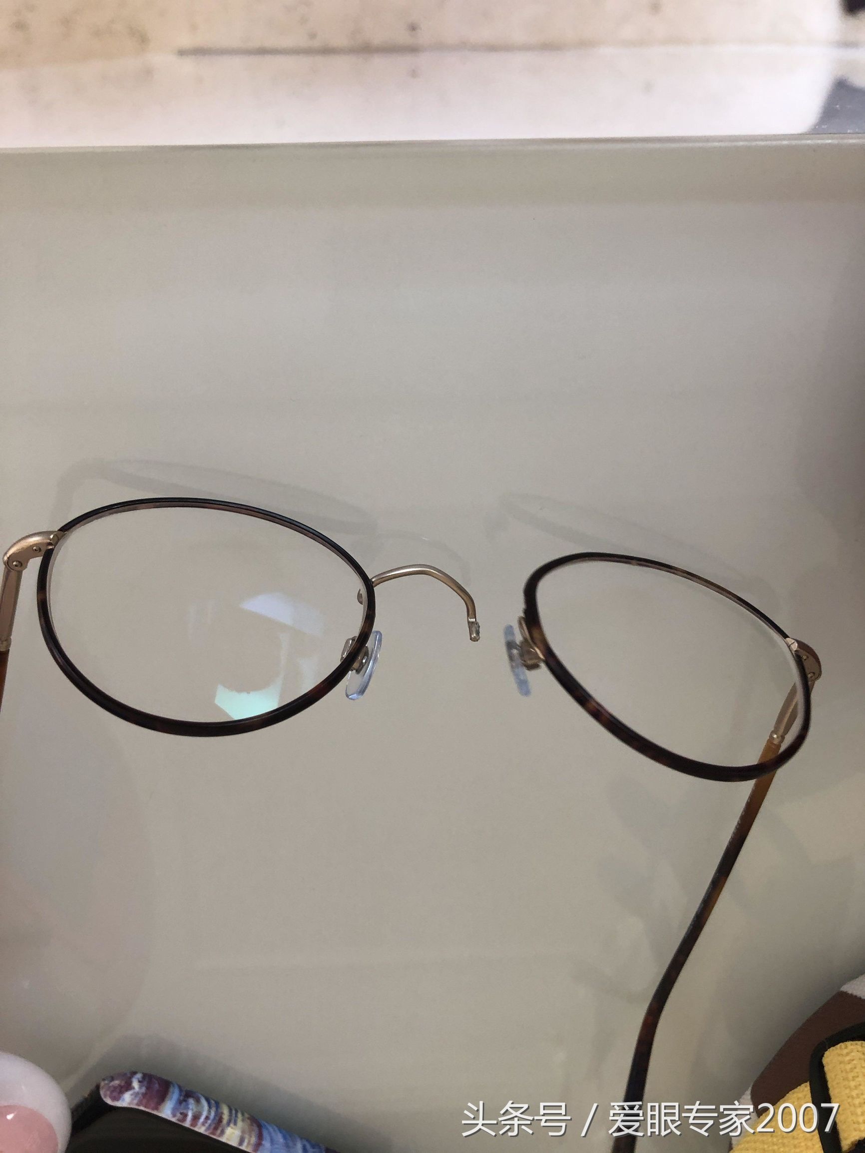 乔治阿玛尼giorgioarmani标识,乔治阿玛尼眼镜ax3007