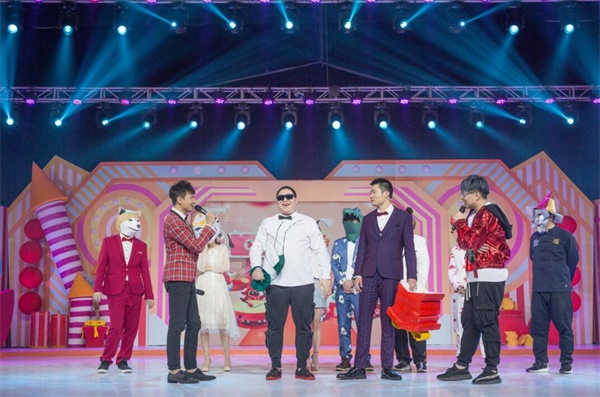 LOL英雄联盟最脑洞大咖齐聚拜年秀全程高能笑出内伤