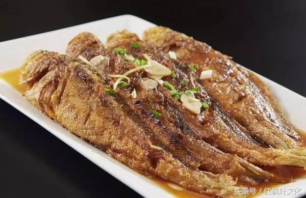 鱼怎么煮年夜饭,传统年夜饭12道菜谱鲤鱼