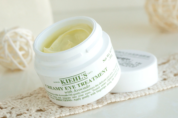 逆龄大眼眼霜,想眼睛又黑又亮很自然用哪种美瞳