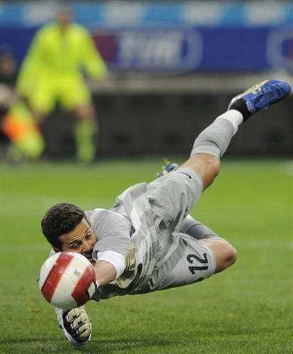 一代门神王大雷,一代门神布冯