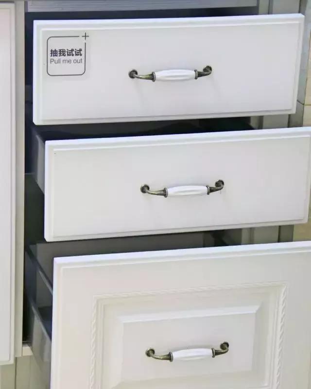 装白色的家具好看吗,装白色的柜子不耐脏吧