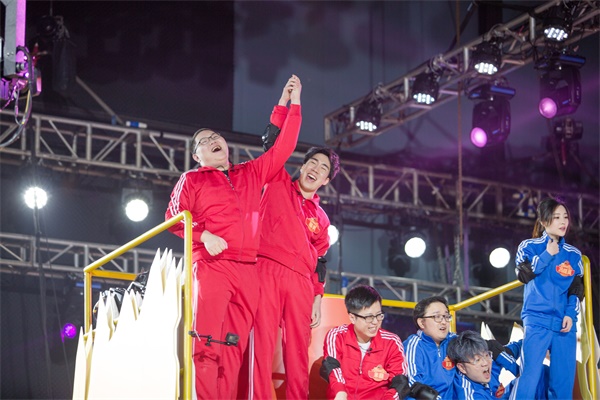 LOL英雄联盟最脑洞大咖齐聚拜年秀全程高能笑出内伤