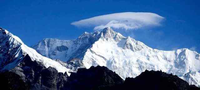 一件雪山冲锋衣,中国登山联名冲锋衣