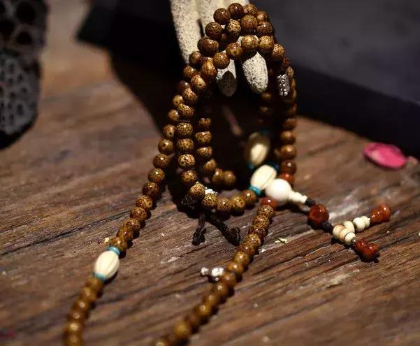 佛珠手串材料的寓意和禁忌,佛珠手串搭配讲究禁忌什么