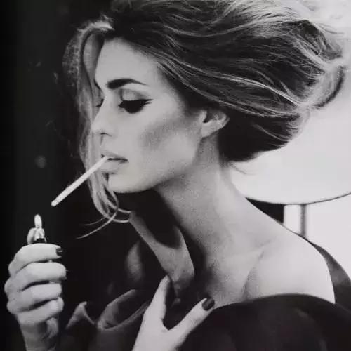 8个动作深入女人子宫，每天练，气色真的不一样了！