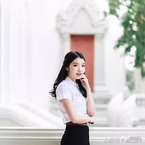 第72届朱拉隆功-法政大学传统足球赛，漂亮小姐姐们都上线啦！