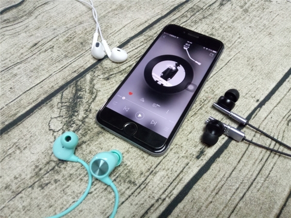 一加耳机对比airpodspro,earpods和原装耳机