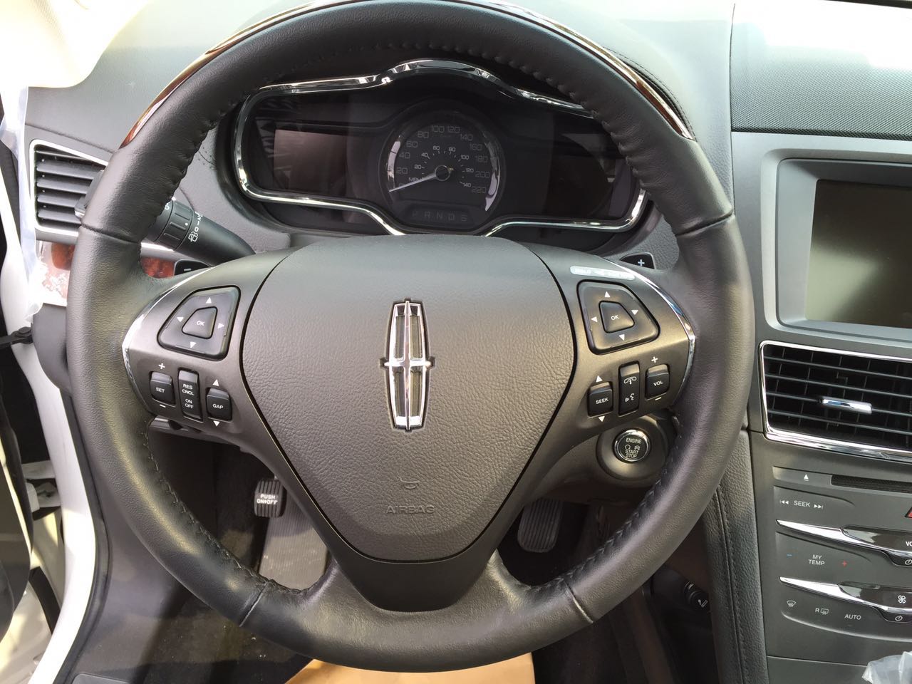 林肯mkt加速抖动,林肯提车真实感受