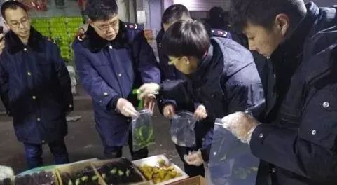 你办年货的“哈达”果菜质量咋样?200次检测显示:有一种家家必买菜“有风险”