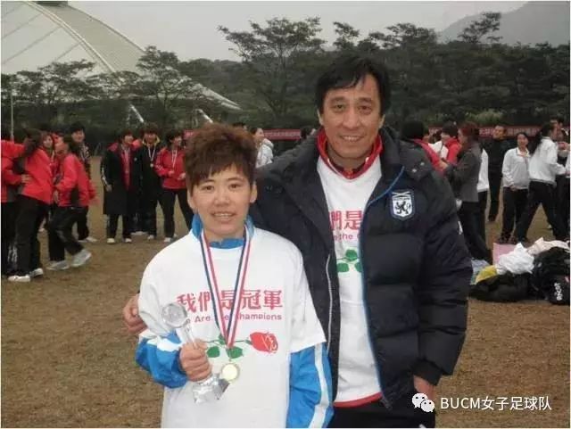 风雨彩虹铿锵玫瑰女足队员,风雨彩虹铿锵玫瑰女足晚会