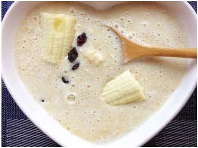 冬季上火嗓子干喝什么好,口苦口干喉咙痛哪里上火了食疗