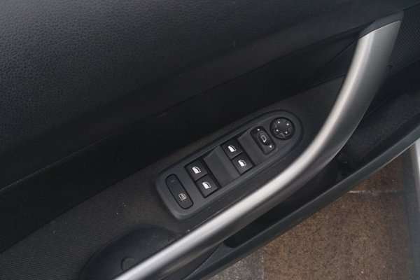 二手标志408车主真实感受22款,2010年标致408二手多少钱入手