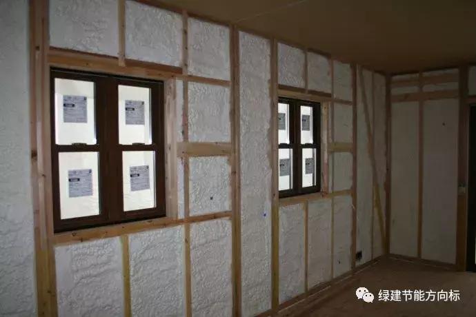 房间里特别冷而且很潮湿如何保温,顶楼冬天太冷怎么做保温