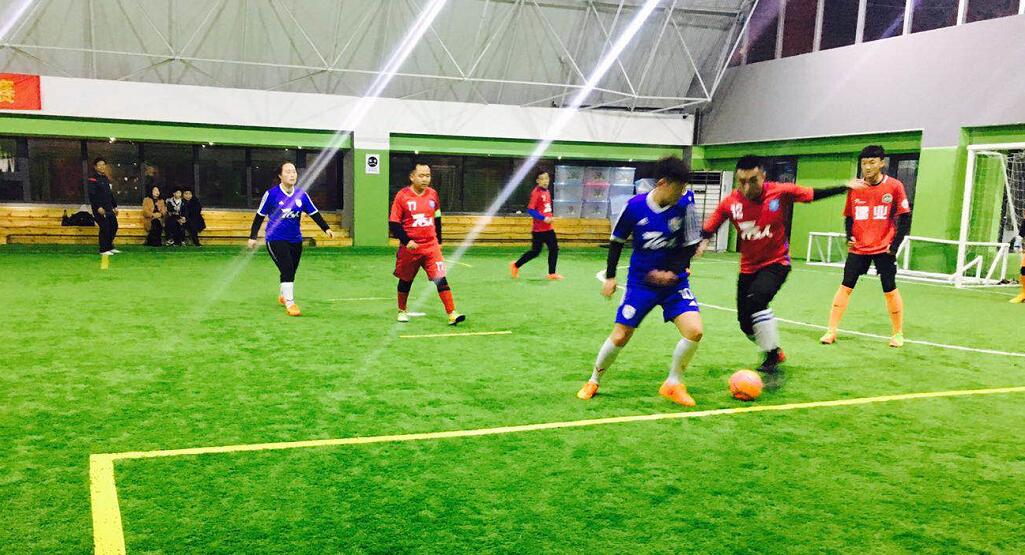 孙雯足球比赛视频,孙雯球技放到男足里什么水平