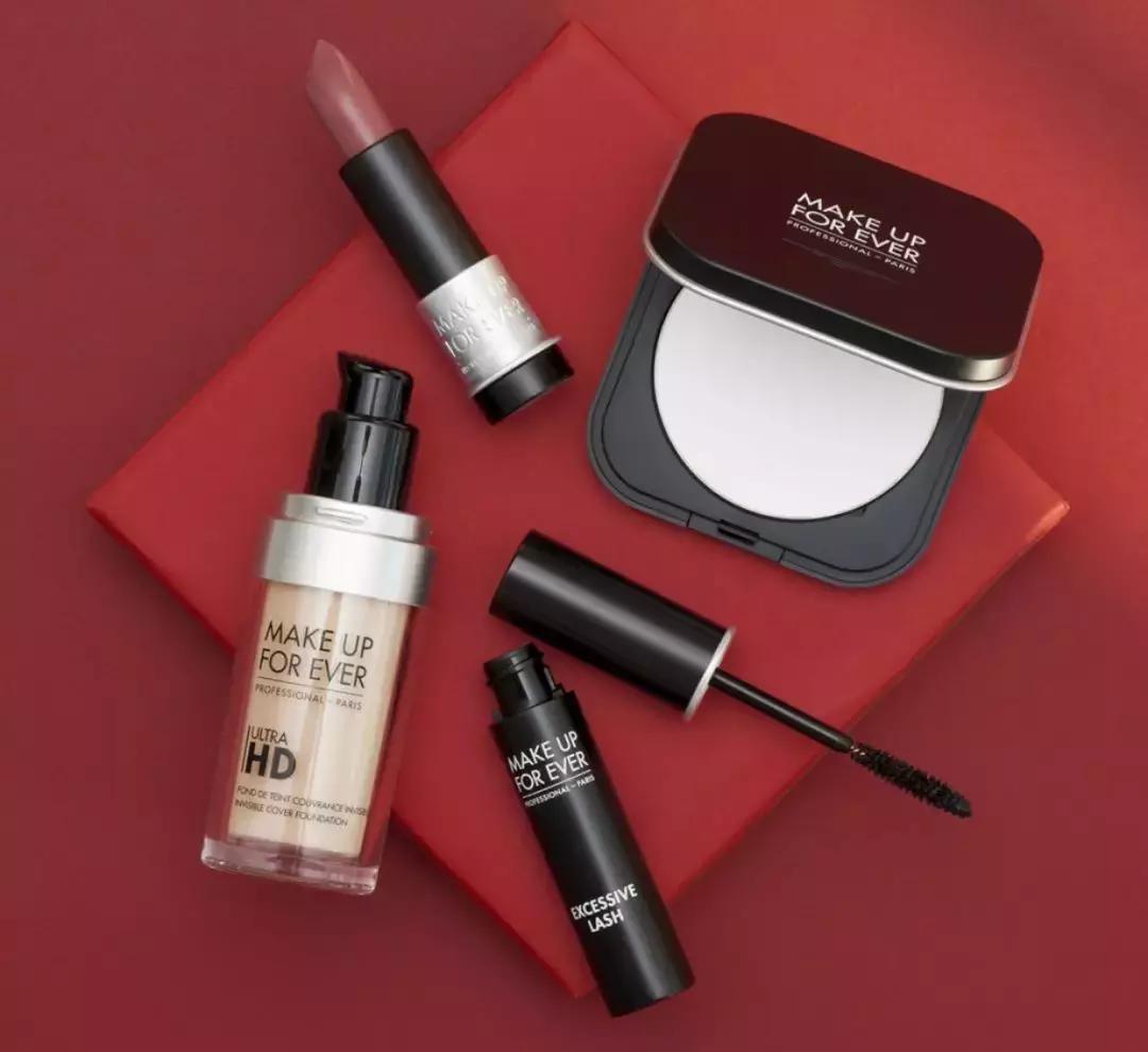 香奈儿粉底液和阿玛尼哪个好用,香奈儿山茶花粉底液和阿玛尼大师