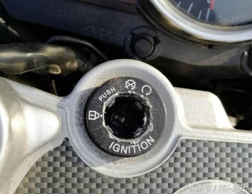 豪爵铃木骊驰gw250碟刹防盗锁,豪爵骊驰gw250拆电门锁